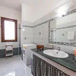 Exclusive Palm House Near The 别墅 *